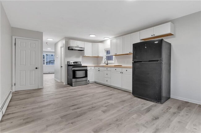 Building Photo - 107 Roosevelt St