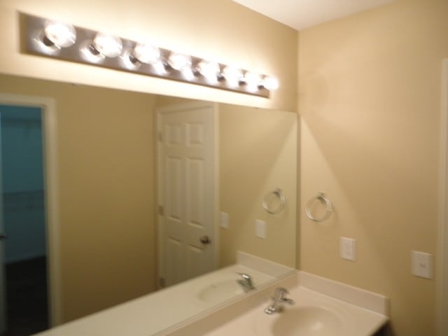 Building Photo - 96 Imperial Dr