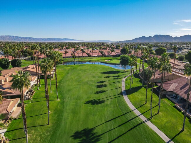 Building Photo - 82 Conejo Cir