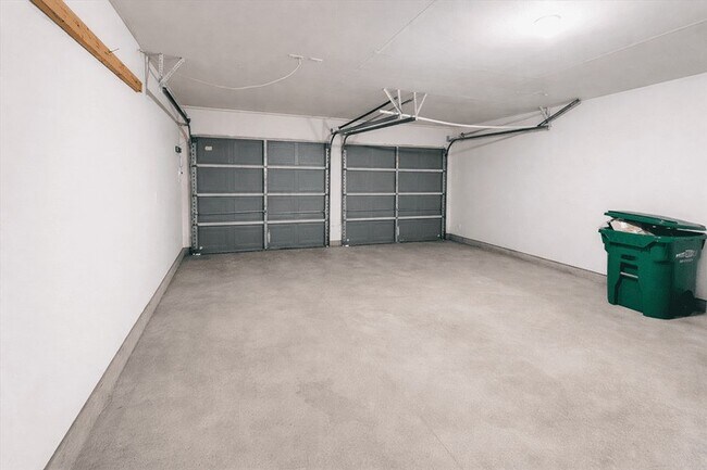 Building Photo - 1803 W Welsford Dr