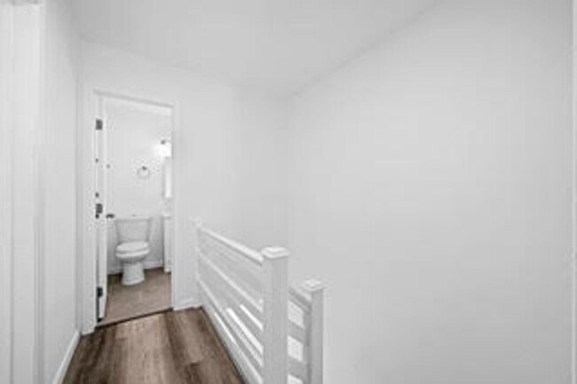 Building Photo - 2134 Drescher St
