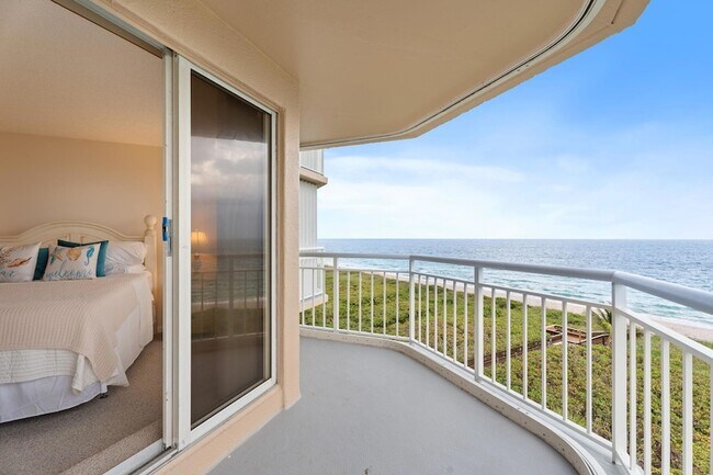 Building Photo - 3870 N Hwy A1A