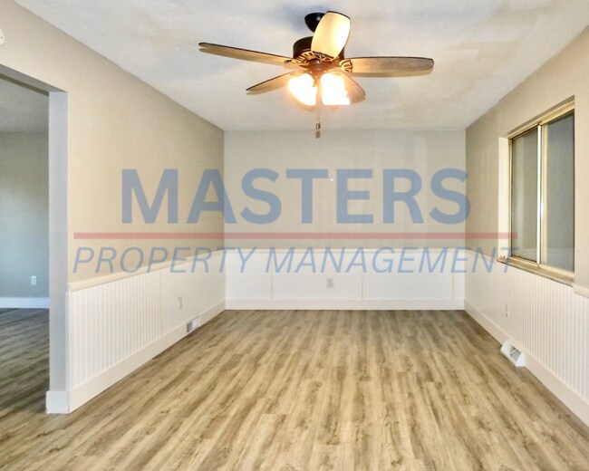 Building Photo - 2017 Garden Ln