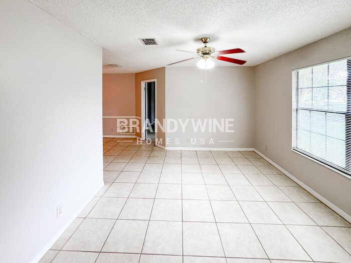 Building Photo - 8155 Crosswind Rd