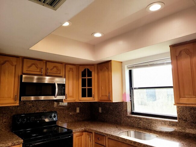 Building Photo - 4115 NW 70th Way