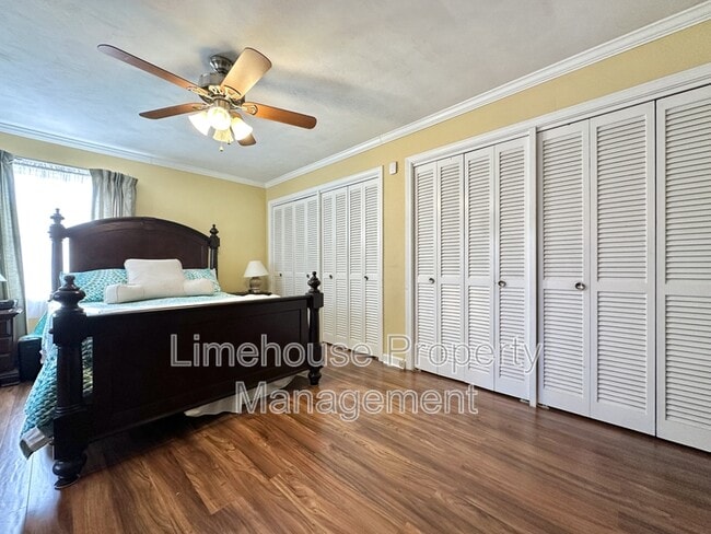 Building Photo - 316 Tudor Pl