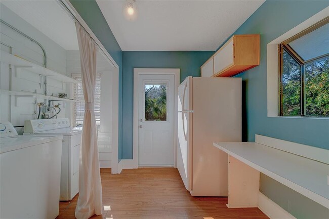 Building Photo - 4642 7th Ave N