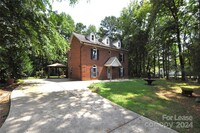 Building Photo - 1710 Kimway Ct