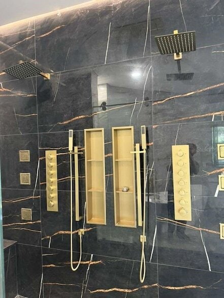 Building Photo - 1916 Merlot Dr