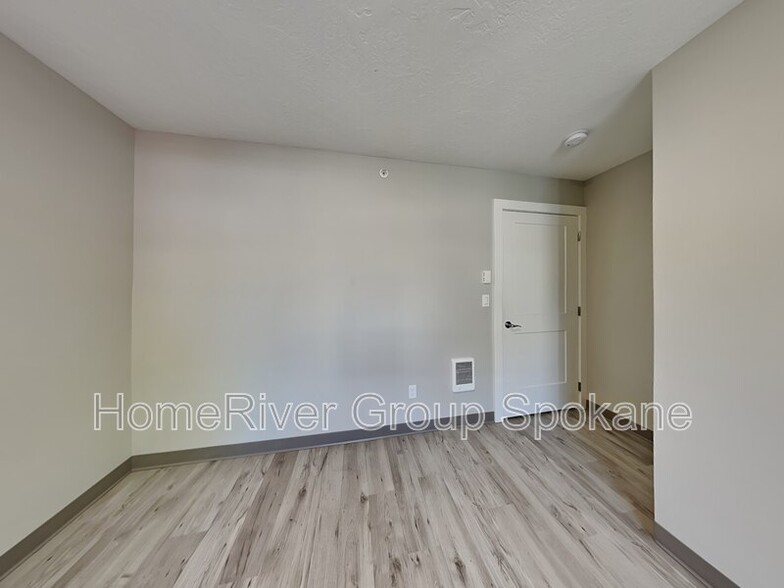 Building Photo - 3003 N Napa St