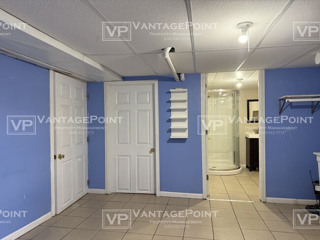 Building Photo - 1332 Fatima St