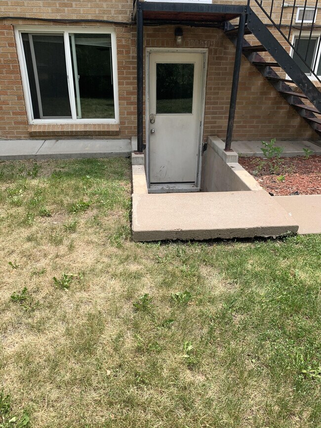 Building Photo - 2501 S Williams Street