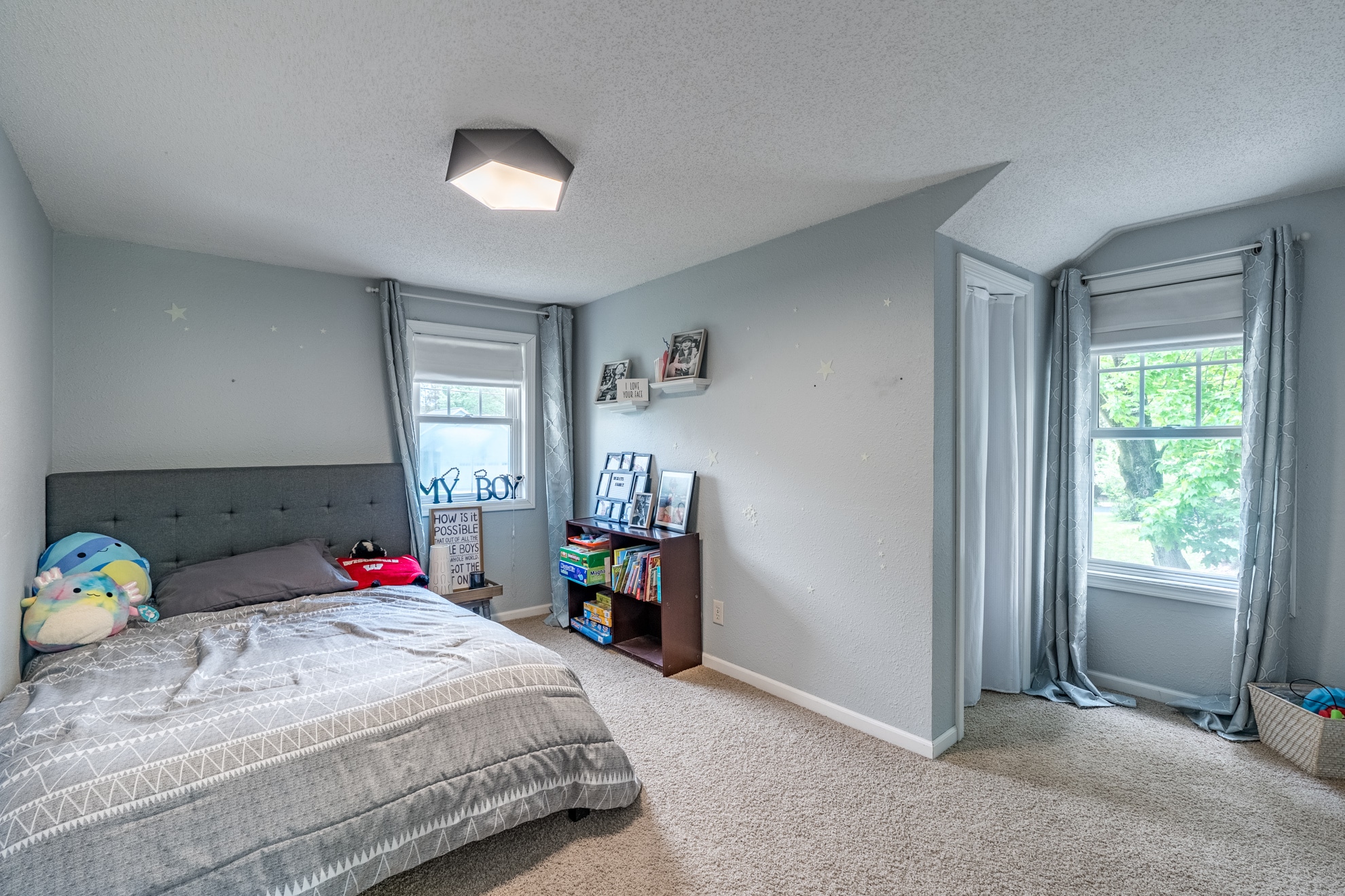 Building Photo - 226302 Swan Ave