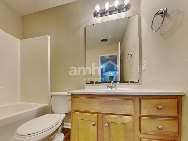 Building Photo - 1073 Briar Rose Ln