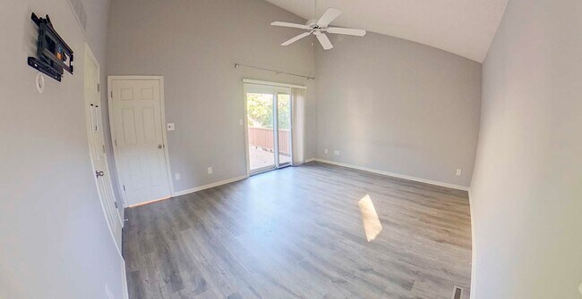 Building Photo - Two Large Porches + Stainless Steel Applia...