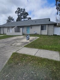 Building Photo - UCF Remodeled Duplex