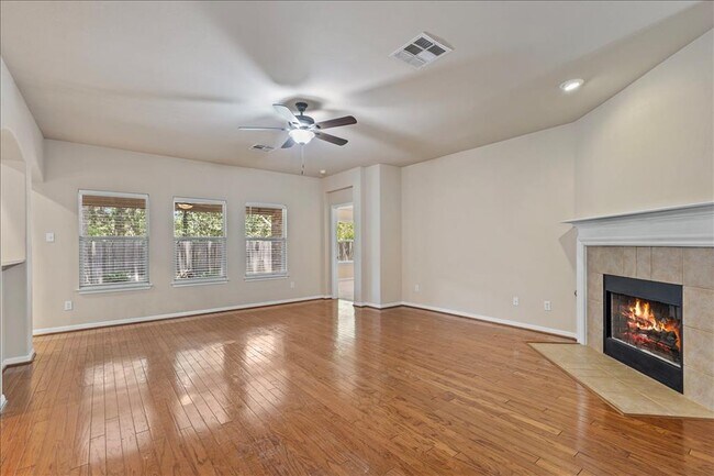 Building Photo - 1503 E Park St
