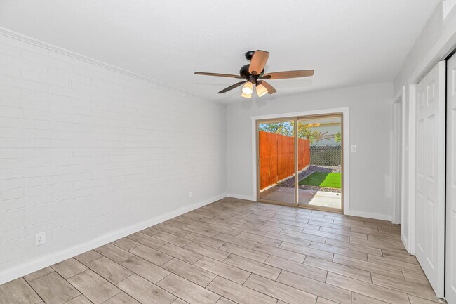 Building Photo - Remodeled 1BR with Private Yard + $400 Gift Card – Move In Today