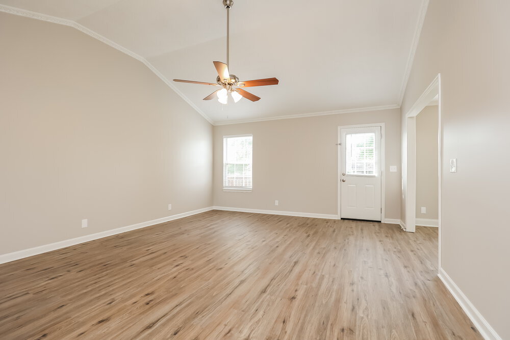 Building Photo - 1195 St Andrews Dr