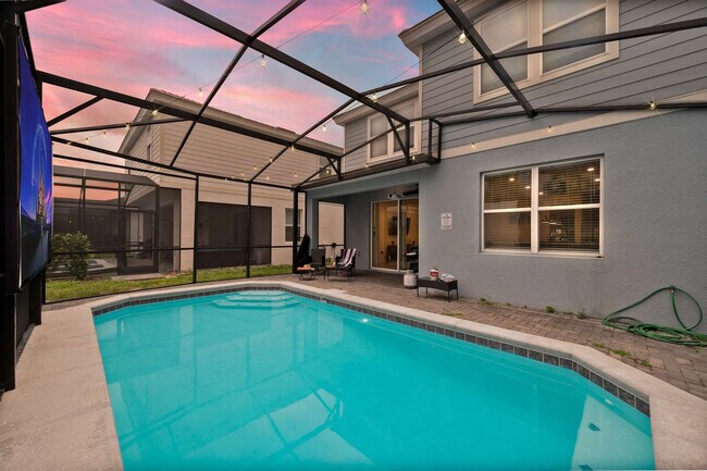 Building Photo - 7320 Oakmoss Loop