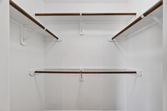 Building Photo - 9807 Tawny Trace Ct