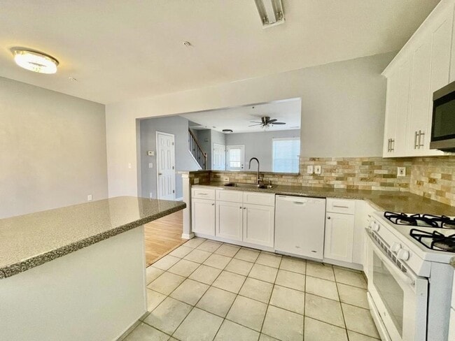 Building Photo - 2758 Ashleigh Ln