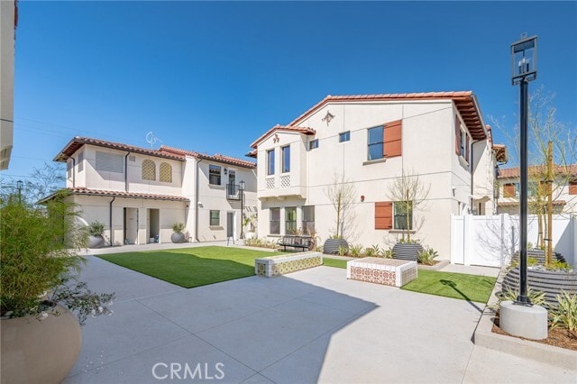 Building Photo - 160 N New Ave