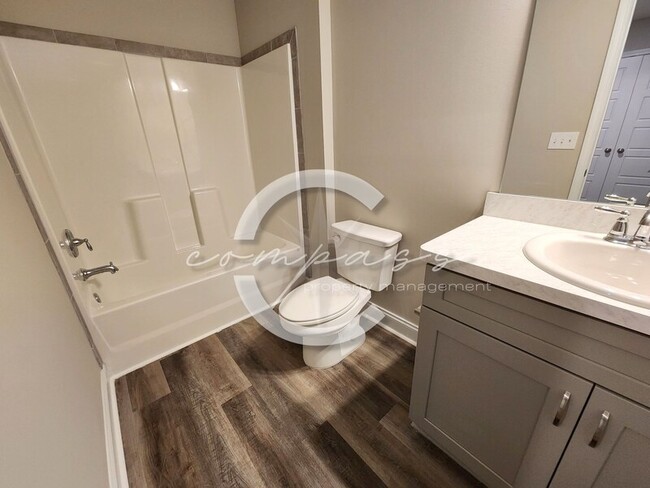 Building Photo - 6406 Olmadison Pl