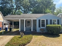 Building Photo - Rosewood Cutie