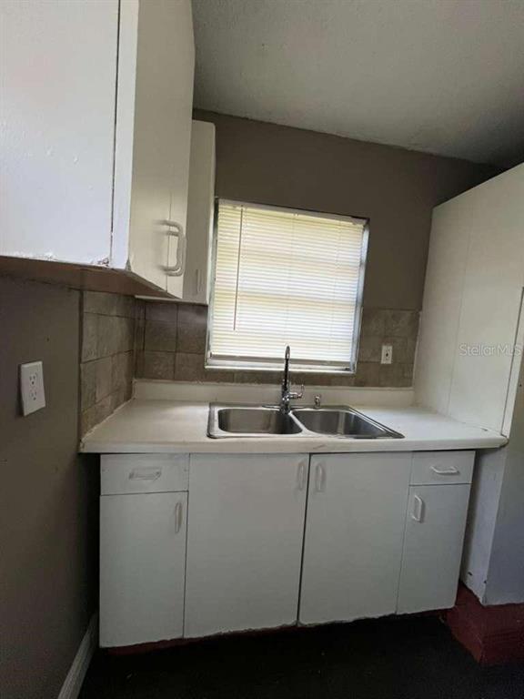 Building Photo - 5036 College Dr
