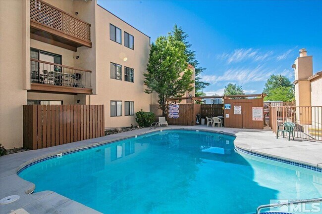 Building Photo - 2700 Plumas St