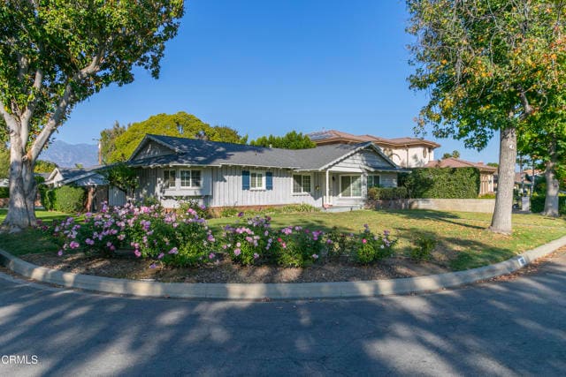 Building Photo - 303 E Las Flores Ave