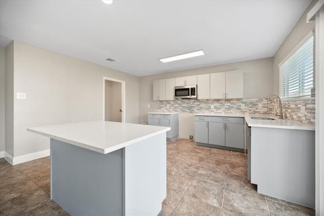 Building Photo - 800 Green Heath Ave