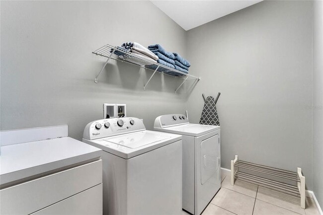 Building Photo - 4348 Acorn Ct