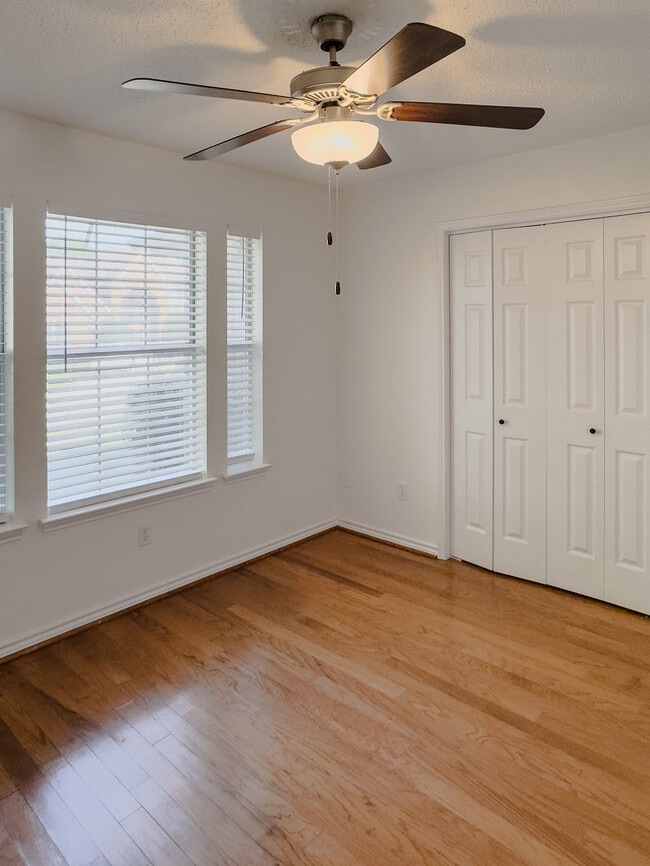 Building Photo - 7305 Netherlands Ln