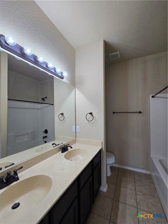 Building Photo - 697 Creekside Cir