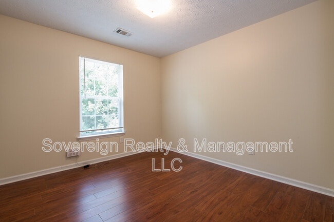 Building Photo - 3716 Harvest Dr