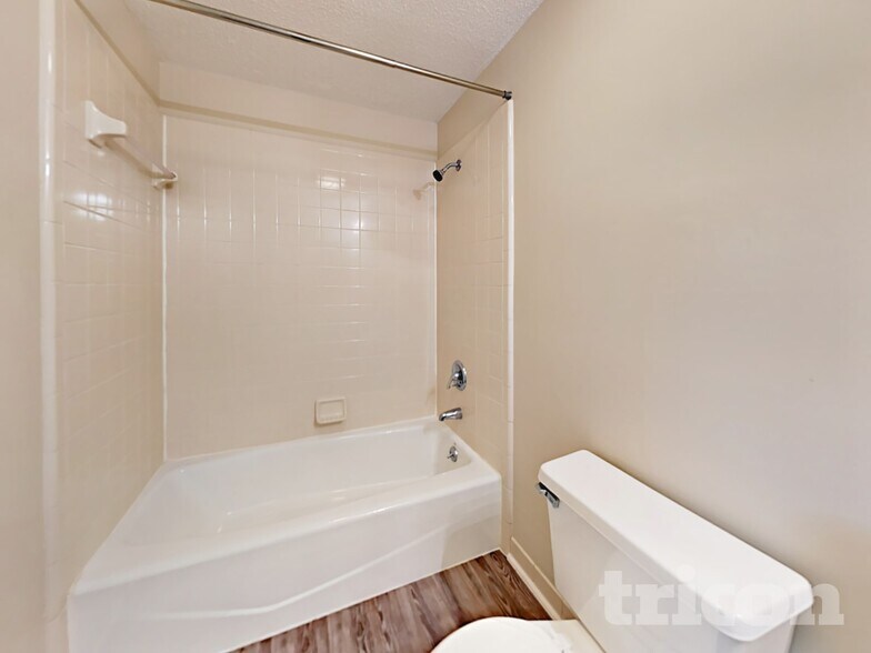 Building Photo - 1227 Cimmaron Dr