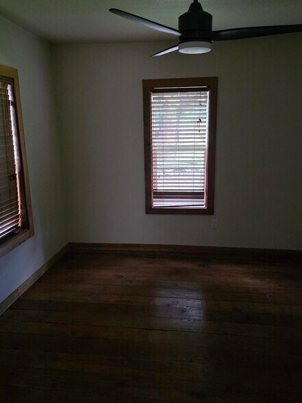 Building Photo - 23 S Main St