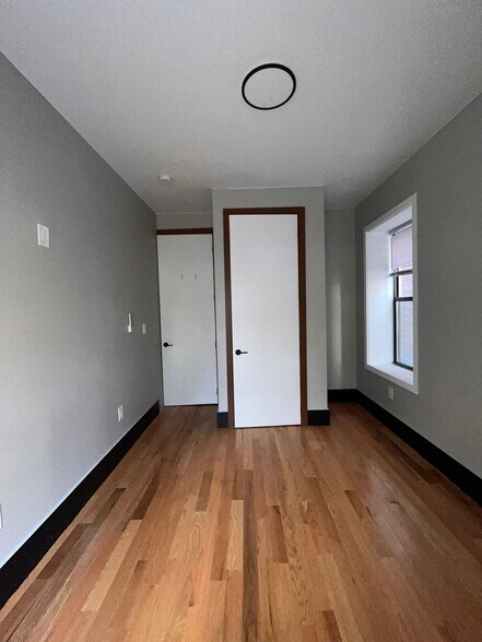 Building Photo - 21 Reed St