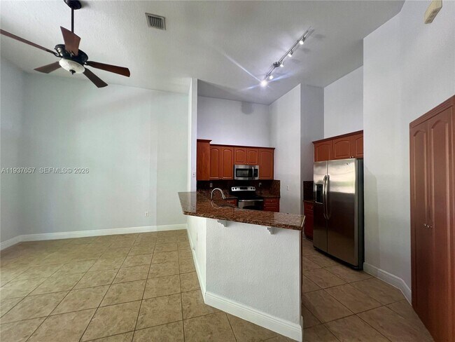 Building Photo - 16020 SW 91st Ct