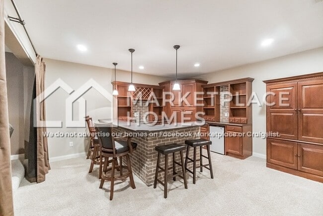 Building Photo - 2572 Milano Dr