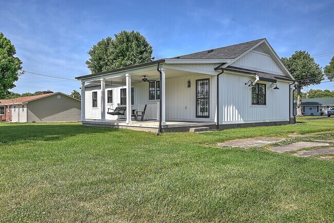 Building Photo - Updated and restored Original Farm House Style