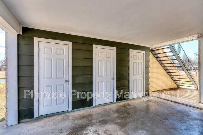 Building Photo - 1429 Austin St