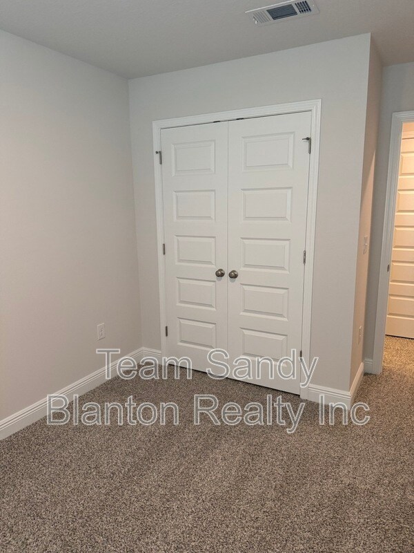 Building Photo - 3984 Pendragon Cir