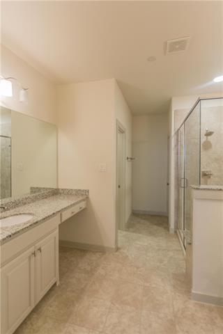 Building Photo - 420 Texas Dr