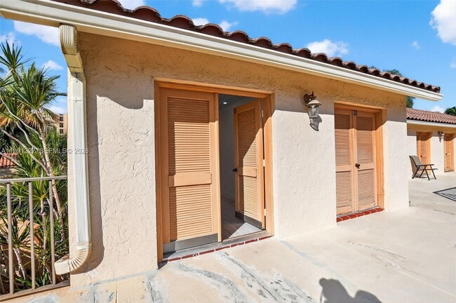 Building Photo - 7145 Promenade Dr