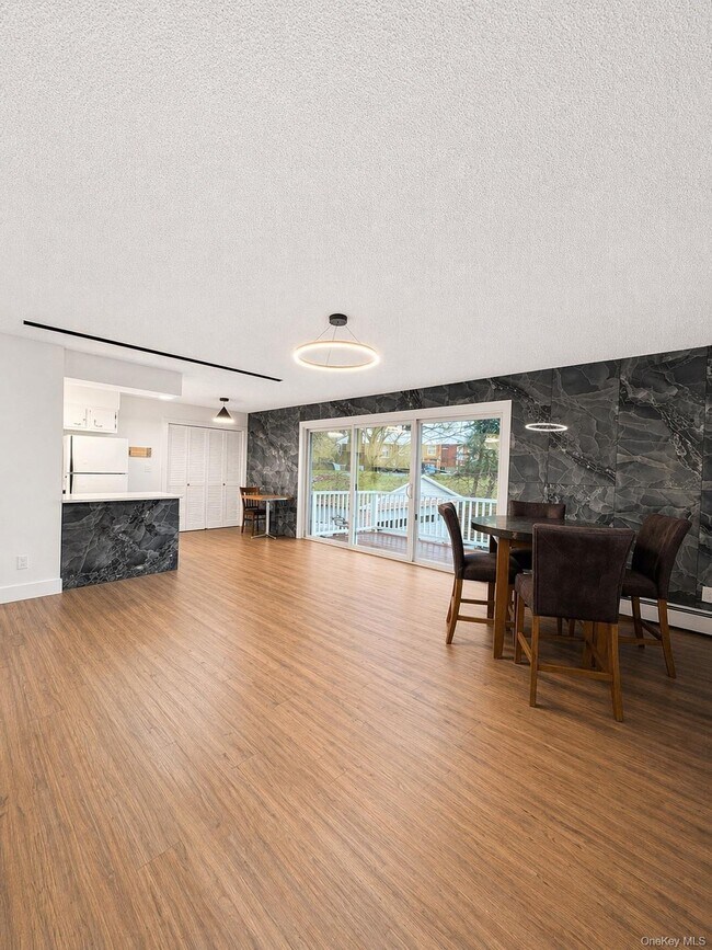 Building Photo - 287 NY-32