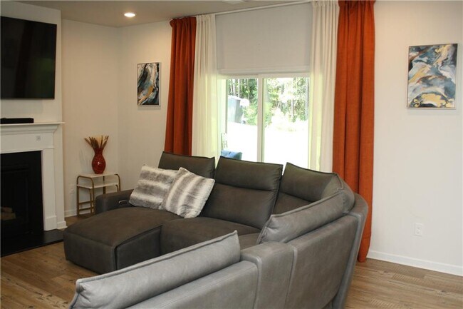 Building Photo - 3520 Pickens Lndg Dr