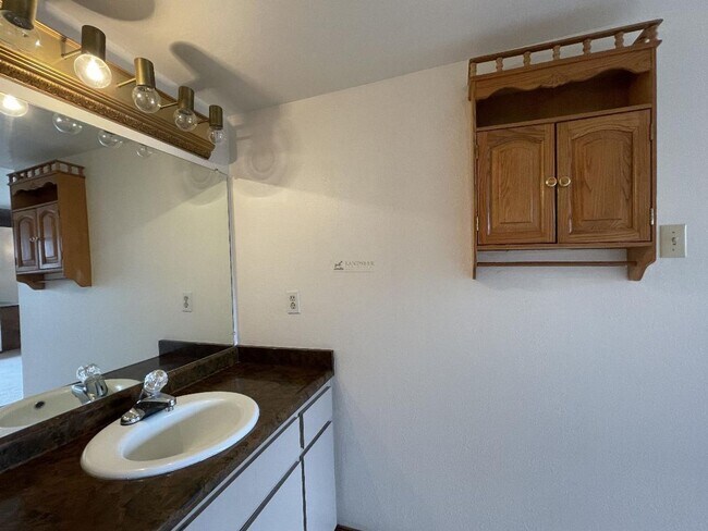 Building Photo - 331 Cheryl Ct